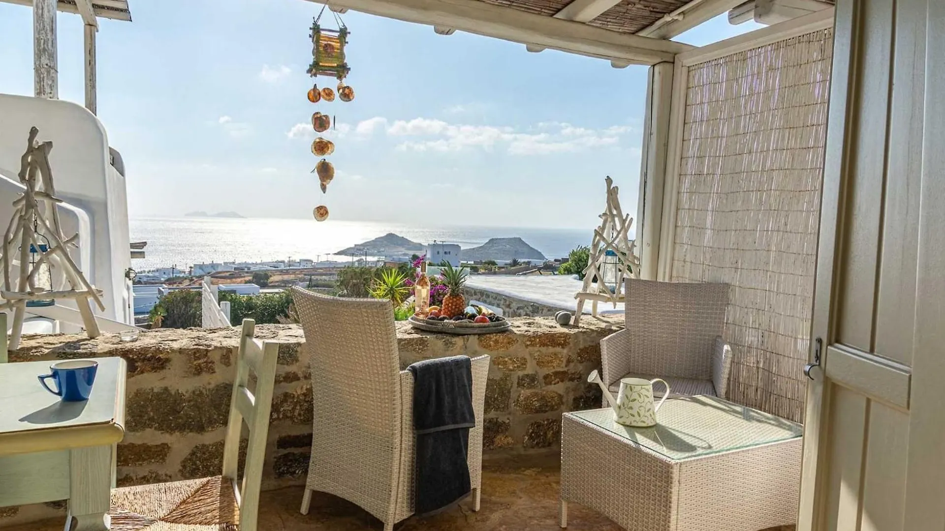 Sophisticated Mykonos Apartment Apartment Amorino Terrace With Private Hot Tub Outdoor Dining Area Kalafáti