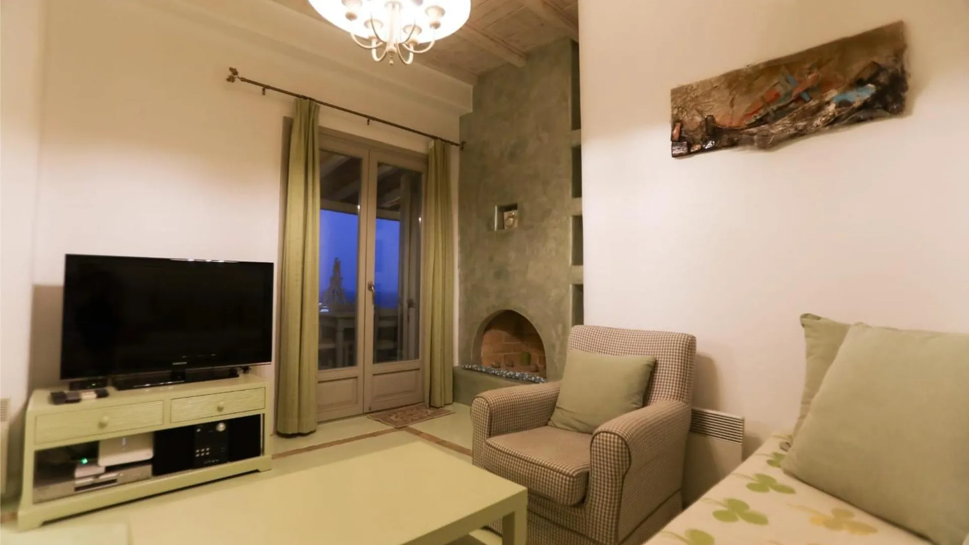Sophisticated Mykonos Apartment Apartment Amorino Terrace With Private Hot Tub Outdoor Dining Area Kalafáti